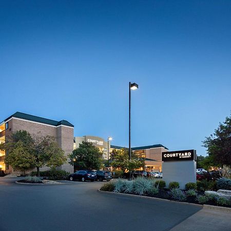 Courtyard Cleveland Beachwood Ngoại thất bức ảnh