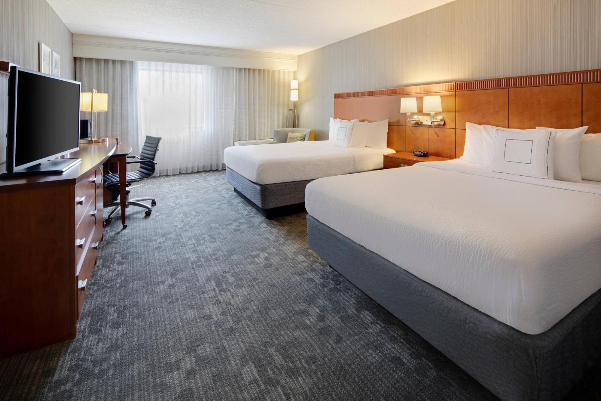 Courtyard Cleveland Beachwood Ngoại thất bức ảnh