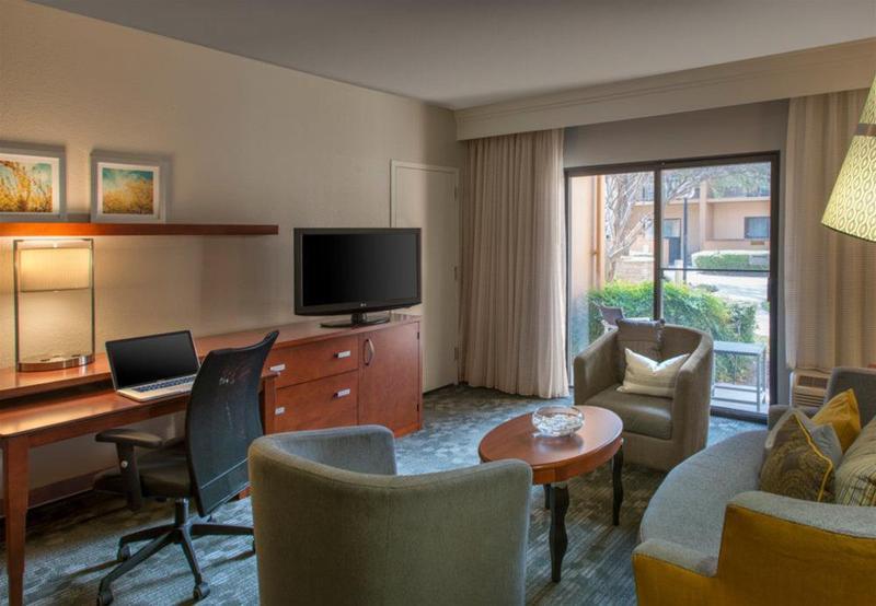 Courtyard Cleveland Beachwood Ngoại thất bức ảnh