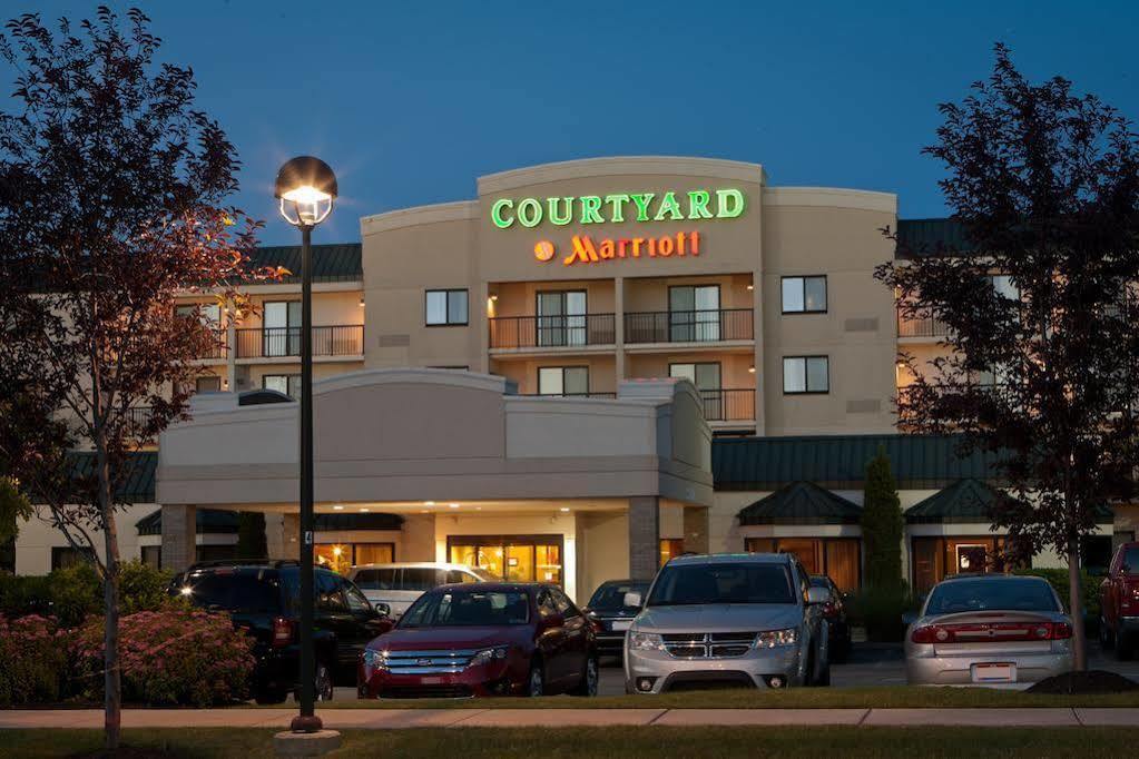 Courtyard Cleveland Beachwood Ngoại thất bức ảnh
