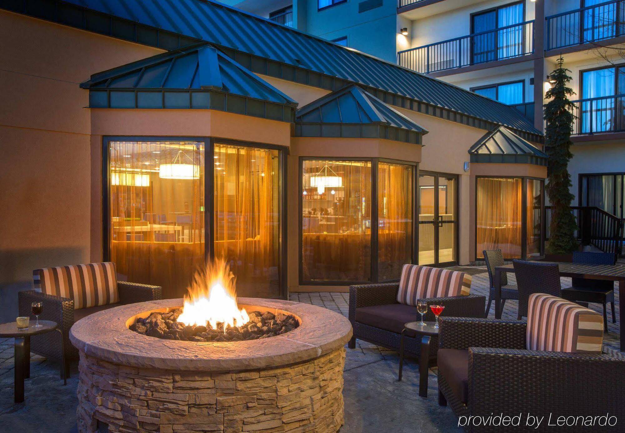 Courtyard Cleveland Beachwood Ngoại thất bức ảnh